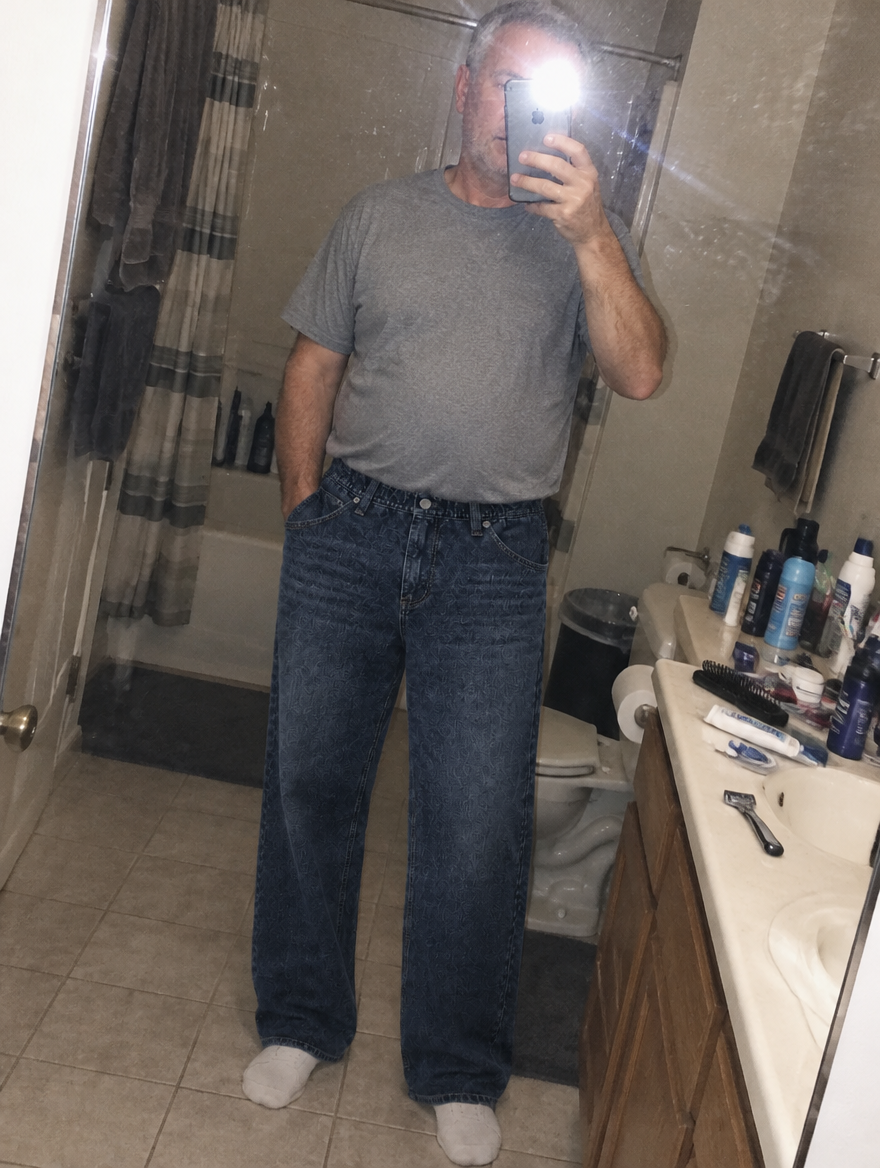 Tom R.